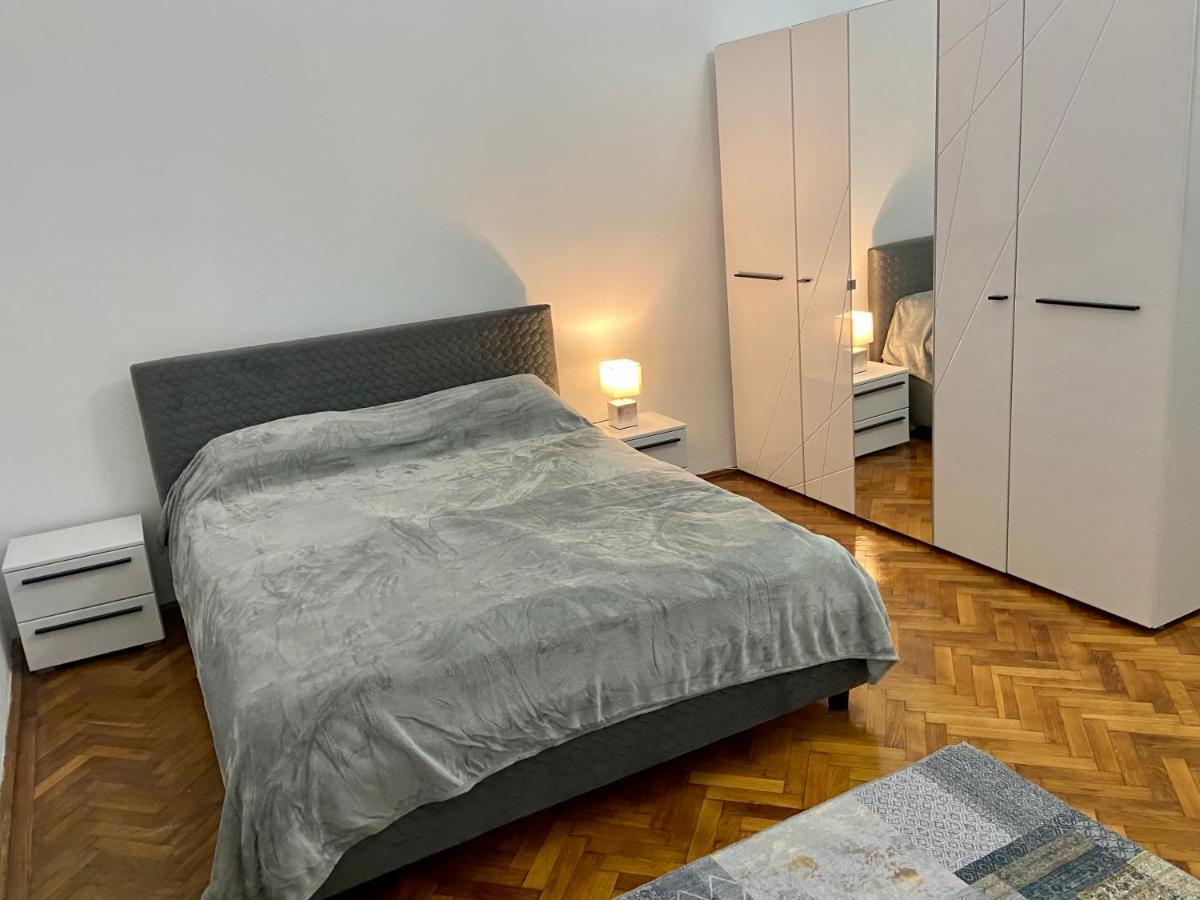 Apartament Super Central Cu Parcare Privata Apartman Arad Kültér fotó